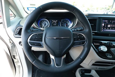 2024 Chrysler Voyager LX