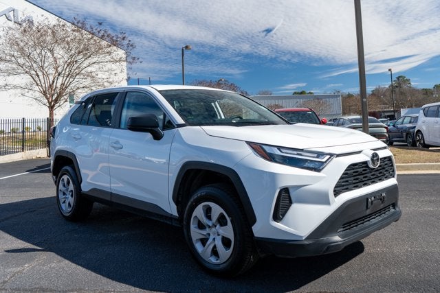 2024 Toyota RAV4 LE
