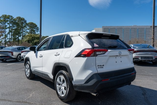 2024 Toyota RAV4 LE