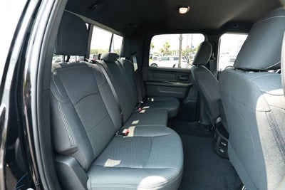 2026 RAM 2500 RAM 2500 BLACK EXPRESS CREW CAB 4X4 6'4' BOX