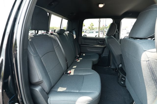 2026 RAM 2500 RAM 2500 BLACK EXPRESS CREW CAB 4X4 6'4' BOX