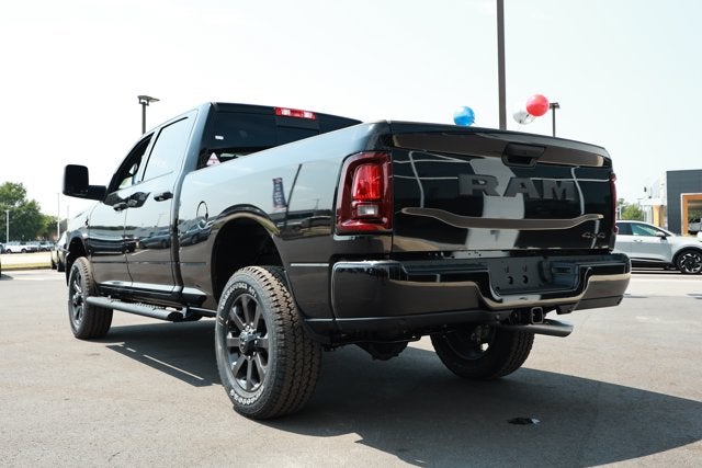 2026 RAM Ram 2500 RAM 2500 BLACK EXPRESS CREW CAB 4X4 6'4' BOX