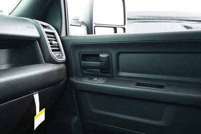 2026 RAM Ram 2500 RAM 2500 BLACK EXPRESS CREW CAB 4X4 6'4' BOX