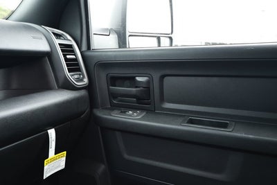 2026 RAM Ram 2500 RAM 2500 BLACK EXPRESS CREW CAB 4X4 6'4' BOX