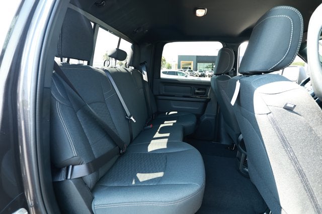 2026 RAM 2500 RAM 2500 BLACK EXPRESS CREW CAB 4X4 6'4' BOX
