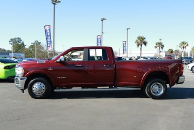 2022 RAM 3500 Laramie Crew Cab 4x2 8' Box
