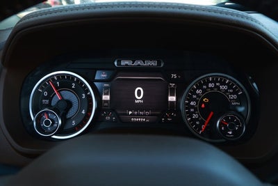 2022 RAM 3500 Laramie Crew Cab 4x2 8' Box