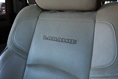 2022 RAM 3500 Laramie Crew Cab 4x2 8' Box