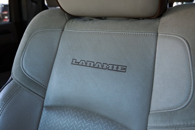 2022 RAM 3500 Laramie Crew Cab 4x2 8' Box