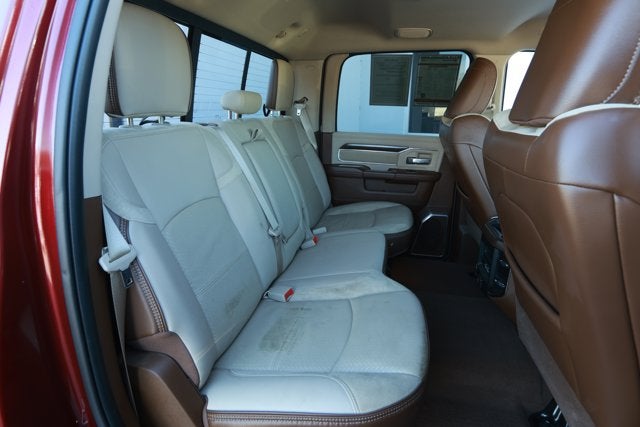 2022 RAM 3500 Laramie Crew Cab 4x2 8' Box