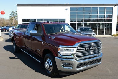2022 RAM 3500 Laramie Crew Cab 4x2 8' Box