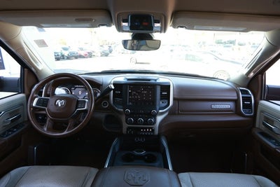 2022 RAM 3500 Laramie Crew Cab 4x2 8' Box