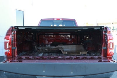 2022 RAM 3500 Laramie Crew Cab 4x2 8' Box