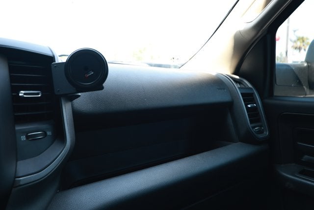 2019 RAM 3500 Tradesman Crew Cab 4x4 8' Box