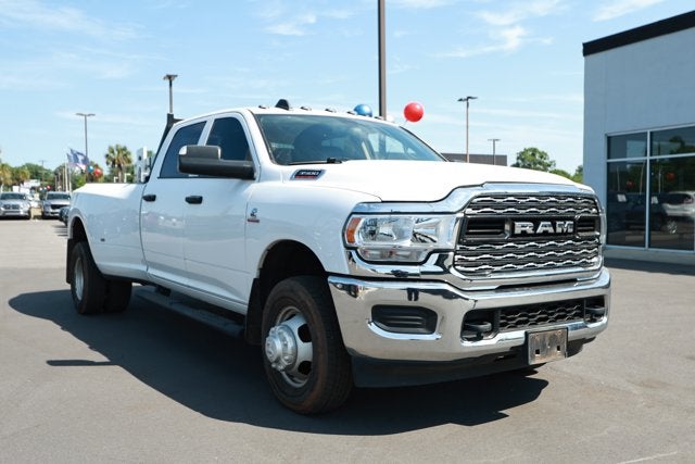 2019 RAM 3500 Tradesman Crew Cab 4x4 8' Box