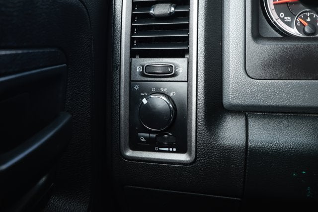 2018 RAM 1500 Tradesman Regular Cab 4x2 8' Box
