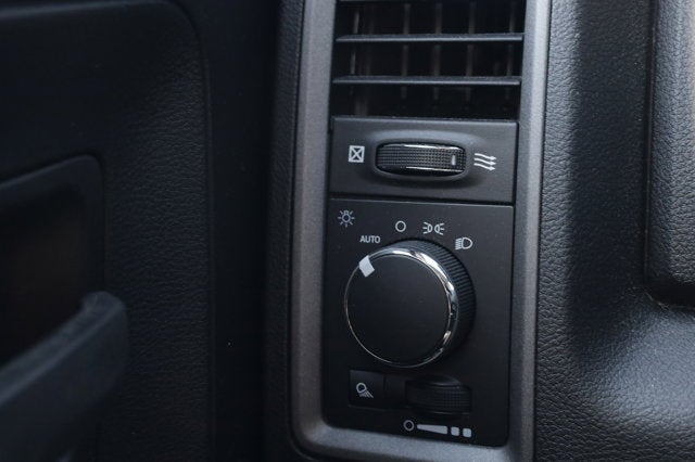 2023 RAM 1500 Classic Tradesman Crew Cab 4x2 5'7' Box