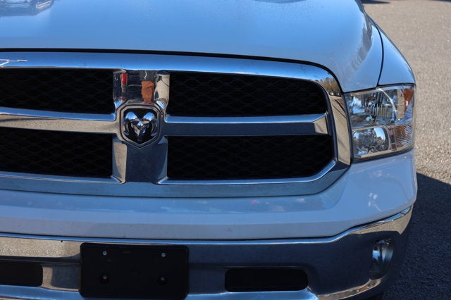 2022 RAM 1500 Classic Tradesman Crew Cab 4x4 5'7' Box