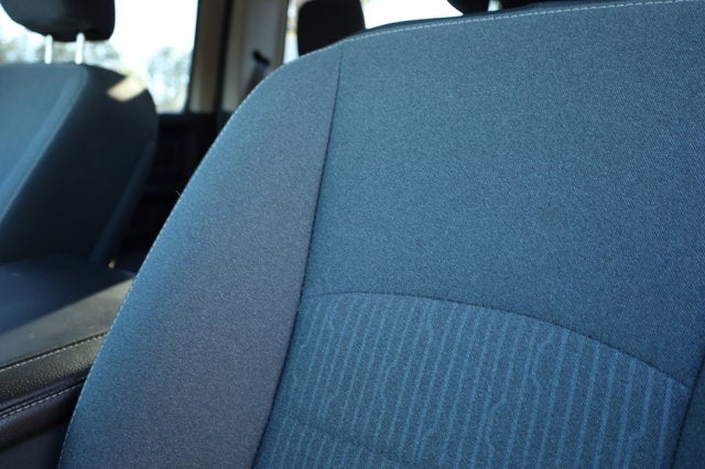 2022 RAM 1500 Classic Tradesman Crew Cab 4x4 5'7' Box