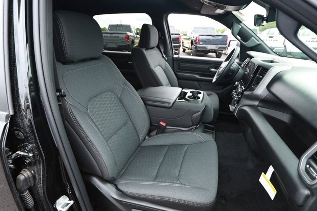 2026 RAM 1500 RAM 1500 EXPRESS CREW CAB 4X2 5'7' BOX