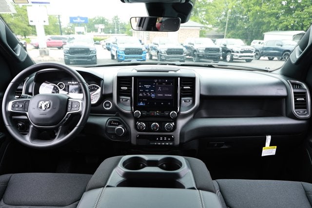 2026 RAM 1500 RAM 1500 EXPRESS CREW CAB 4X2 5'7' BOX