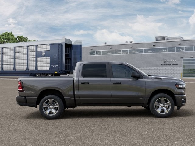 2026 RAM Ram 1500 RAM 1500 EXPRESS CREW CAB 4X2 5'7' BOX