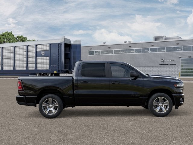 2026 RAM Ram 1500 RAM 1500 EXPRESS CREW CAB 4X2 5'7' BOX