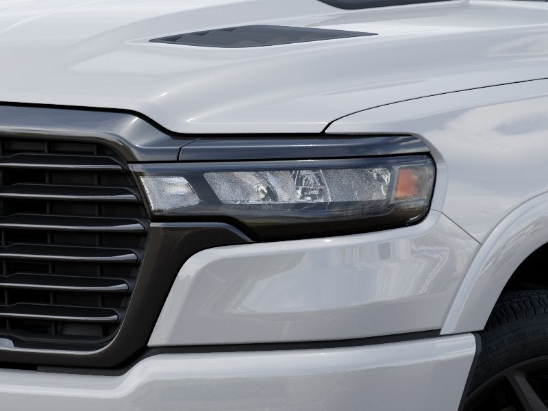 2026 RAM Ram 1500 RAM 1500 LARAMIE CREW CAB 4X2 5'7' BOX