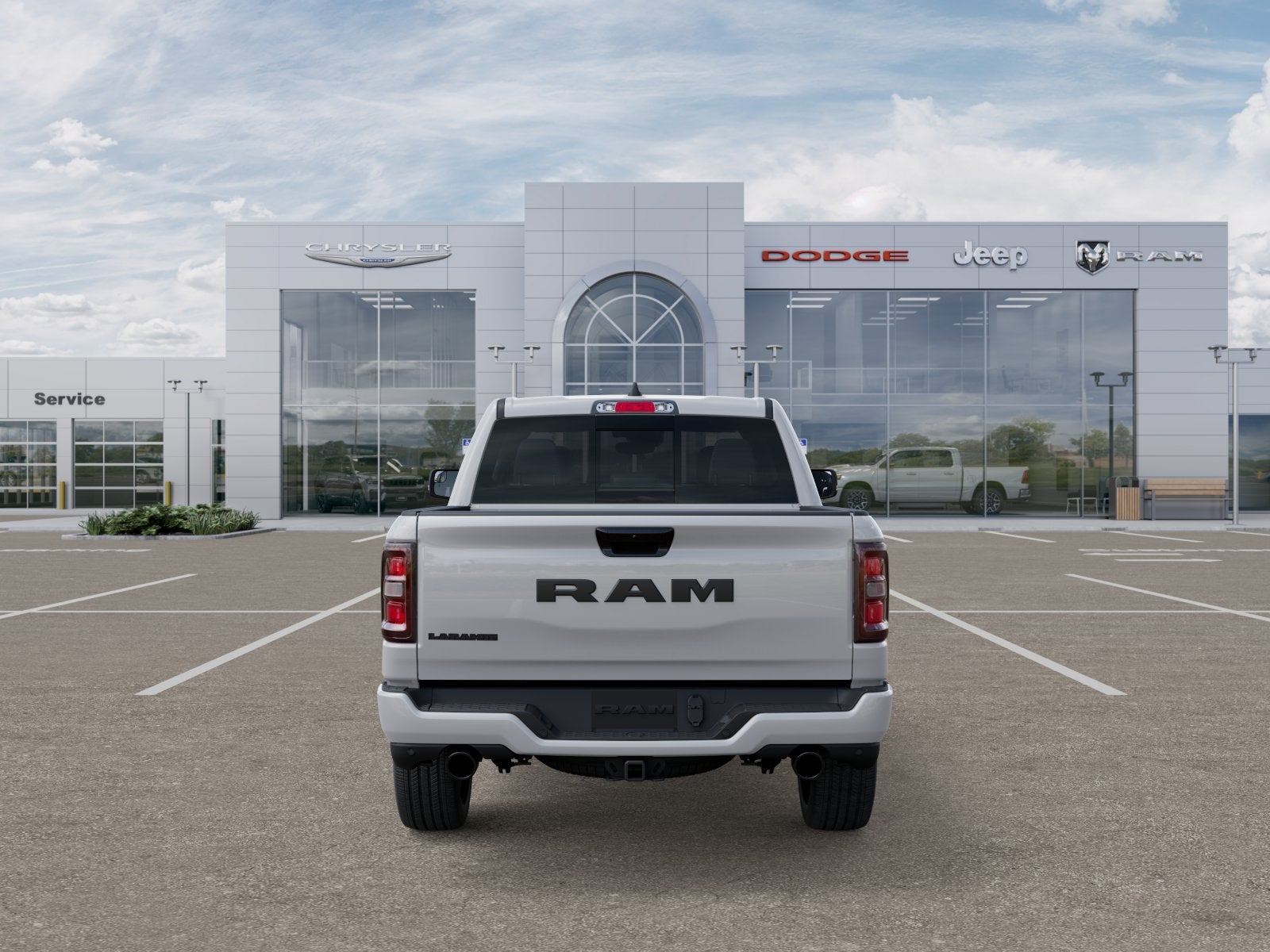 2026 RAM Ram 1500 RAM 1500 LARAMIE CREW CAB 4X2 5'7' BOX