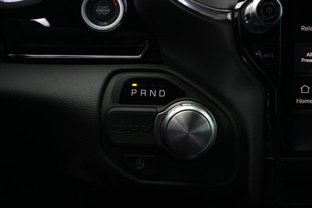 2026 RAM Ram 1500 RAM 1500 LARAMIE CREW CAB 4X2 5'7' BOX