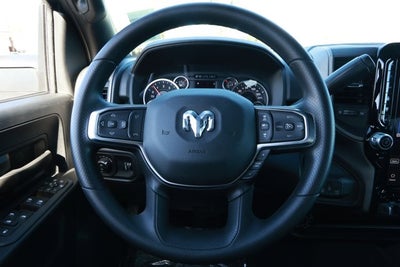 2026 RAM Ram 2500 RAM 2500 BLACK EXPRESS CREW CAB 4X4 6'4' BOX