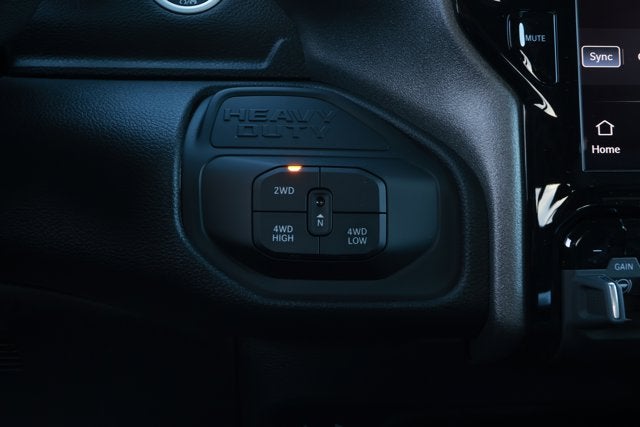 2026 RAM Ram 2500 RAM 2500 BLACK EXPRESS CREW CAB 4X4 6'4' BOX