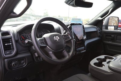 2026 RAM Ram 2500 RAM 2500 BLACK EXPRESS CREW CAB 4X4 6'4' BOX