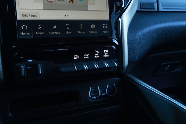 2022 RAM 2500 Laramie Crew Cab 4x4 6'4' Box