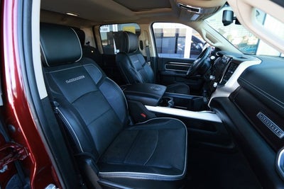 2022 RAM 2500 Laramie Crew Cab 4x4 6'4' Box