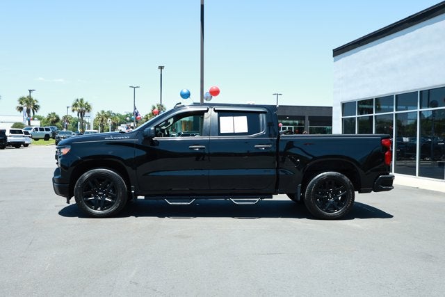 2023 Chevrolet Silverado 1500 2WD Crew Cab Short Bed Custom