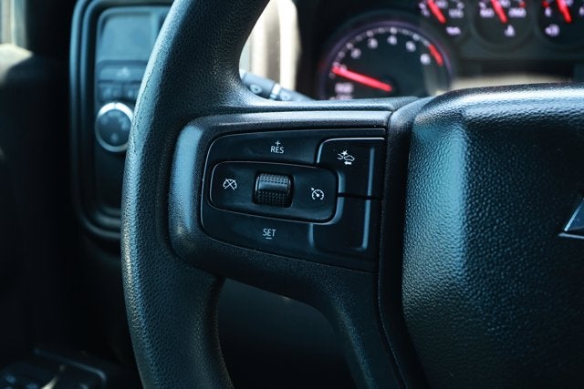 2023 Chevrolet Silverado 1500 2WD Crew Cab Short Bed Custom