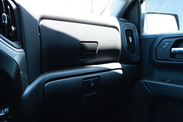 2023 Chevrolet Silverado 1500 2WD Crew Cab Short Bed Custom