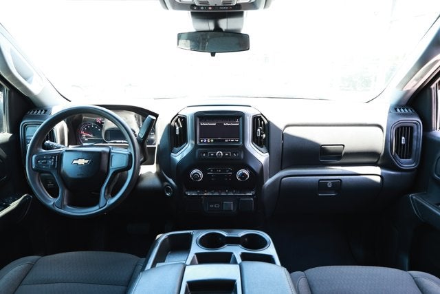 2023 Chevrolet Silverado 1500 2WD Crew Cab Short Bed Custom