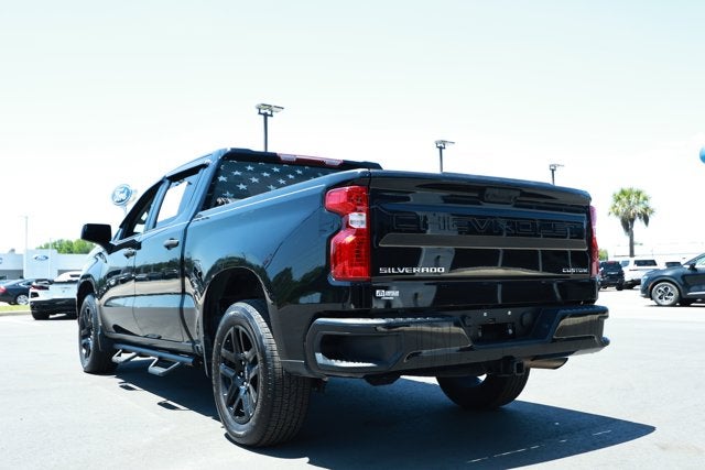 2023 Chevrolet Silverado 1500 2WD Crew Cab Short Bed Custom