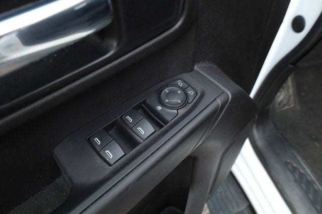 2021 Chevrolet Silverado 1500 2WD Crew Cab Short Bed Custom