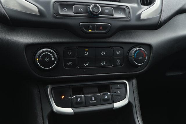 2024 GMC Terrain AWD SLE