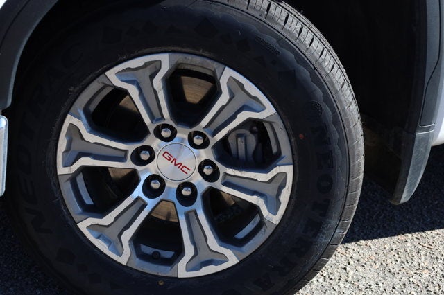 2025 GMC Sierra 1500 2WD Crew Cab Short Box SLT