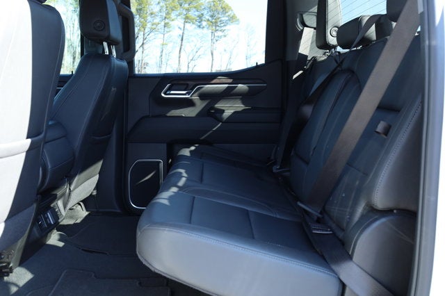 2025 GMC Sierra 1500 2WD Crew Cab Short Box SLT