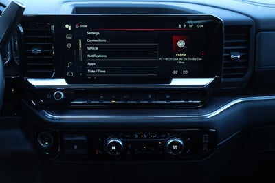 2025 GMC Sierra 1500 2WD Crew Cab Short Box SLT