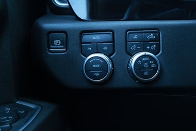 2025 GMC Sierra 1500 4WD Crew Cab Short Box SLT