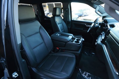 2025 GMC Sierra 1500 4WD Crew Cab Short Box SLT