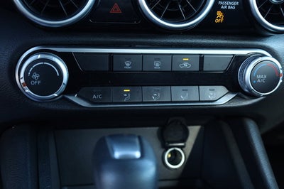 2022 Nissan Sentra SV Xtronic CVT