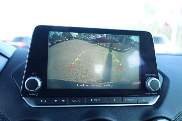 2022 Nissan Sentra SV Xtronic CVT