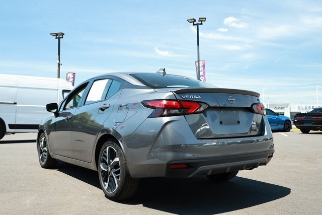 2024 Nissan Versa 1.6 SR